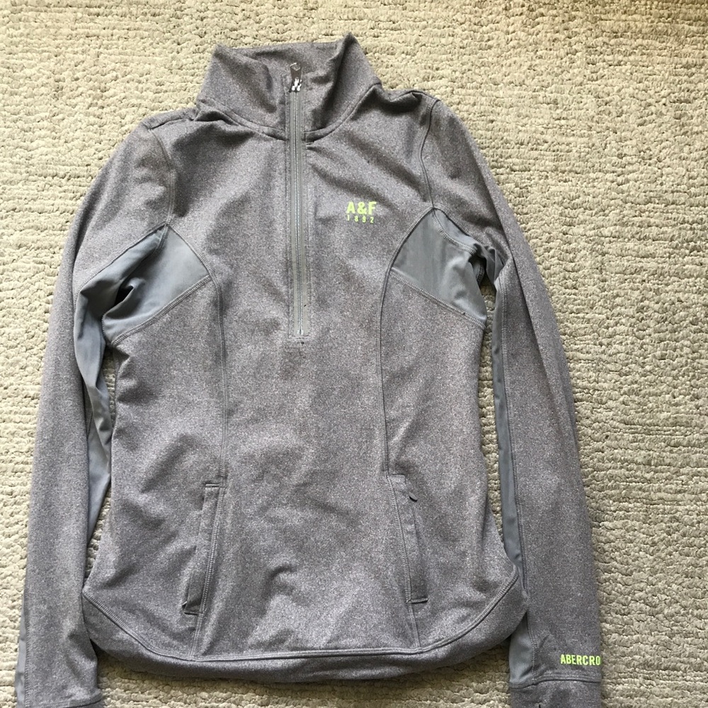 Abercrombie & Fitch pullover